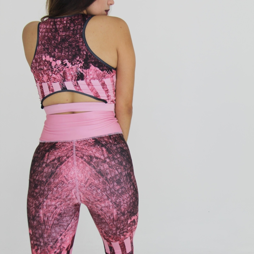 Pink fitness leggings